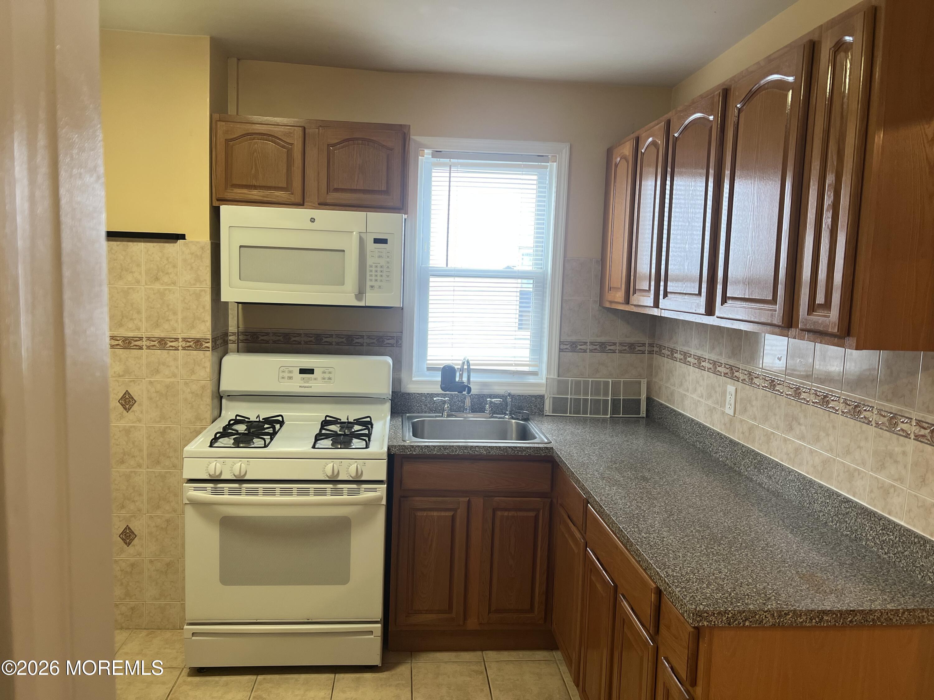 44 High Street New Brunswick NJ 08901