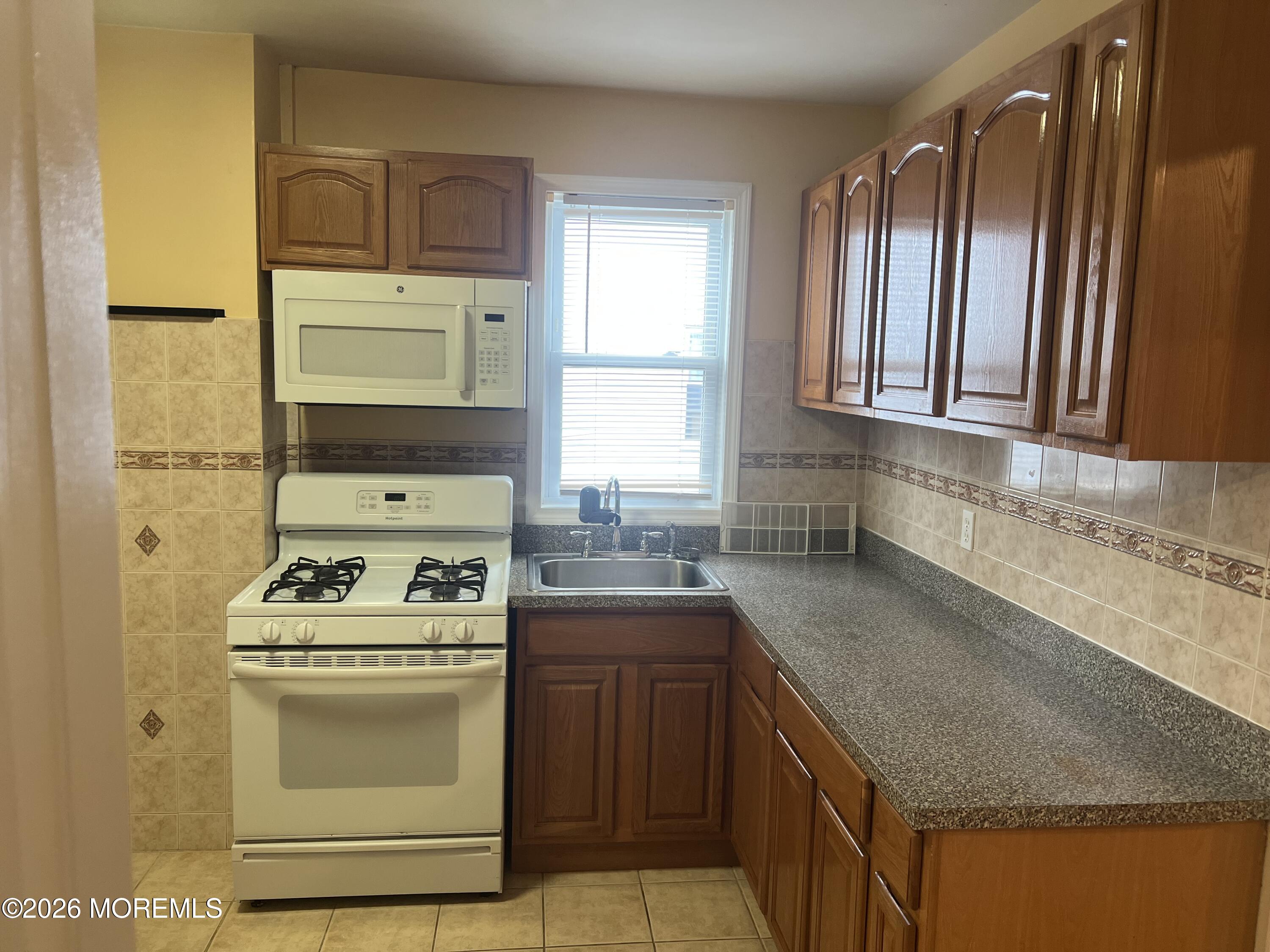 44 High Street New Brunswick NJ 08901
