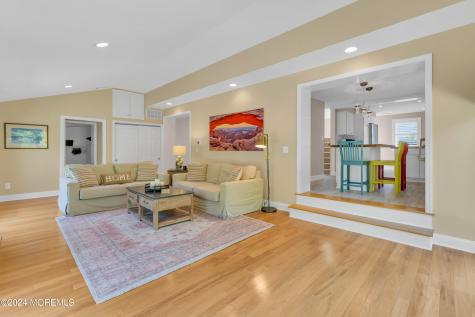 23 Wesley Street Monmouth Beach NJ 07750