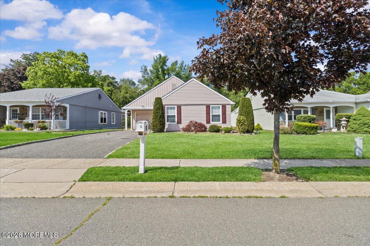 18 Banbury Avenue Manchester NJ 08759