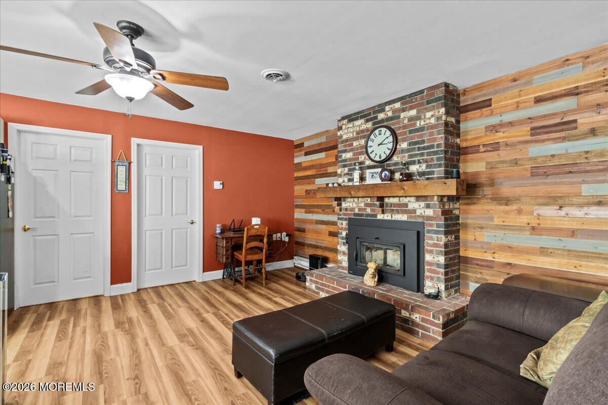 18 Banbury Avenue Manchester NJ 08759