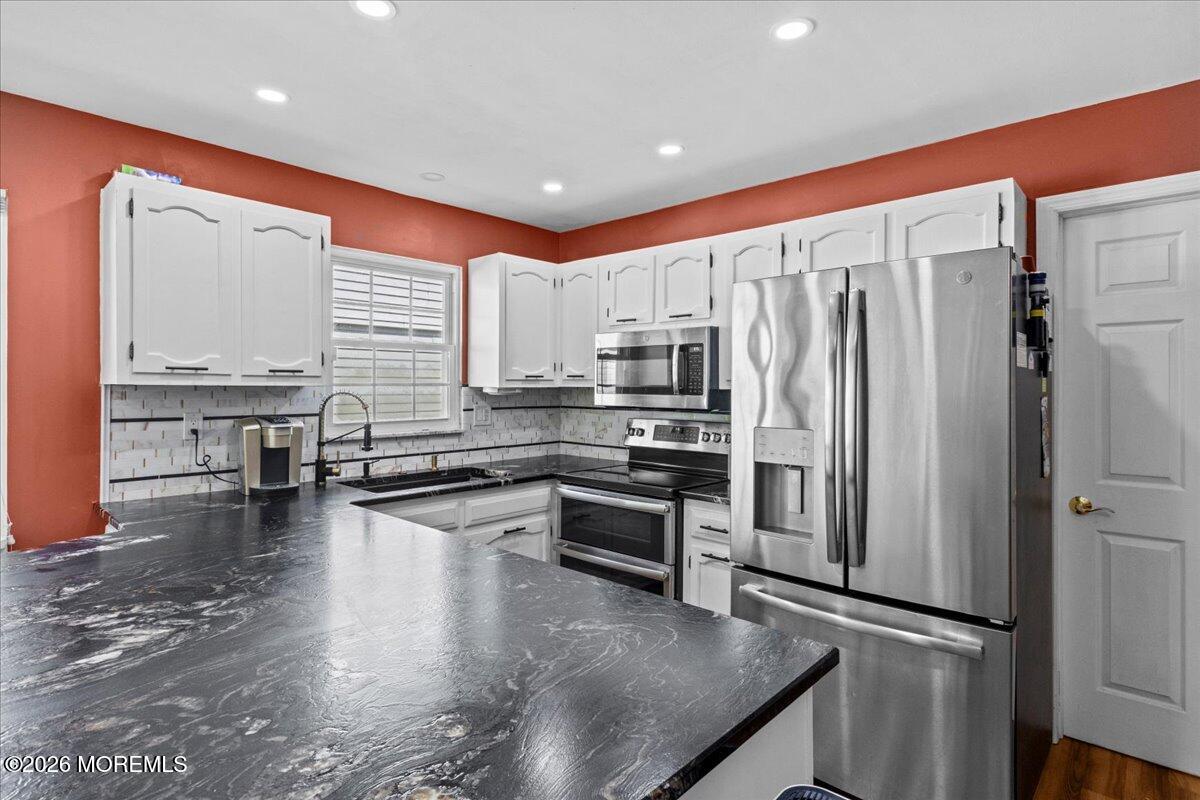 18 Banbury Avenue Manchester NJ 08759