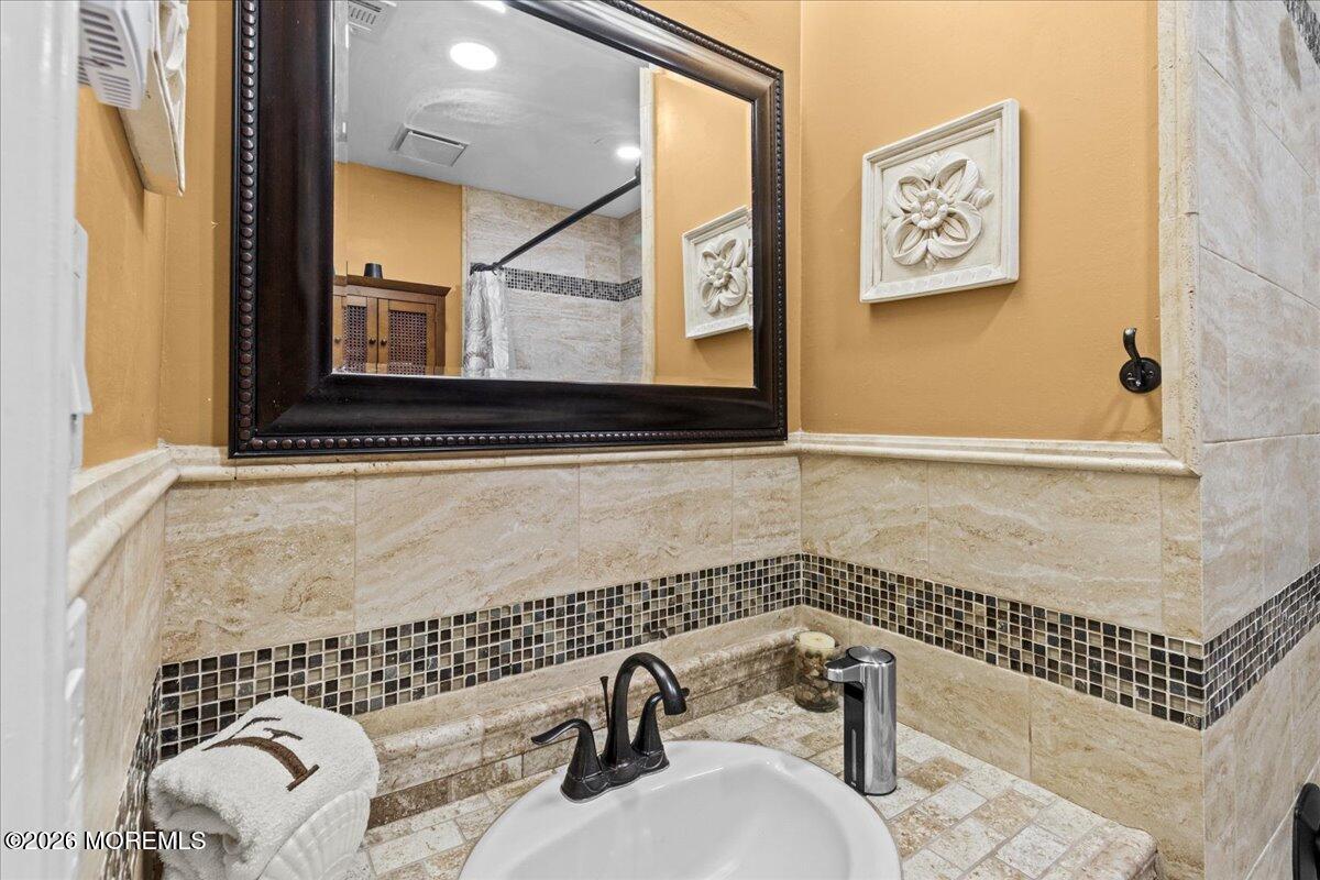 18 Banbury Avenue Manchester NJ 08759