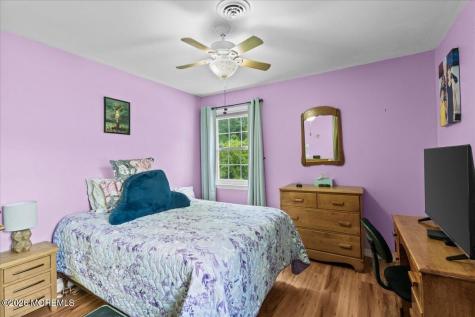 18 Banbury Avenue Manchester NJ 08759