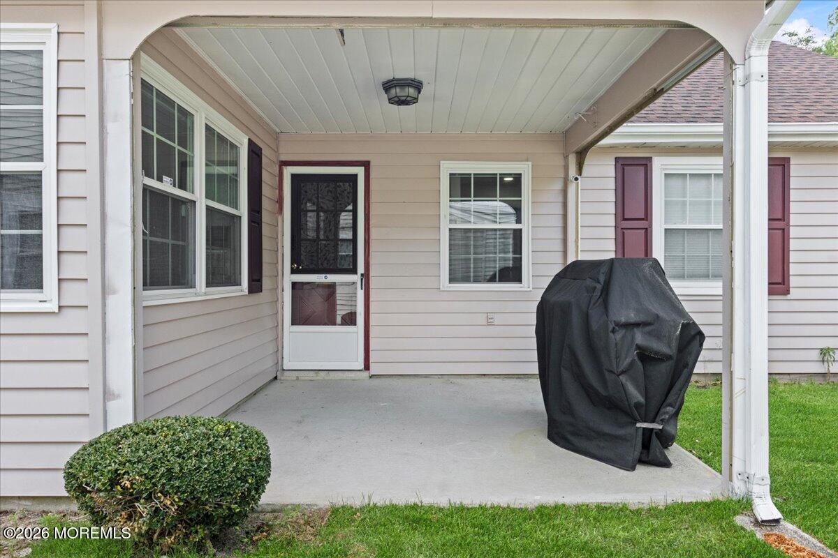 18 Banbury Avenue Manchester NJ 08759