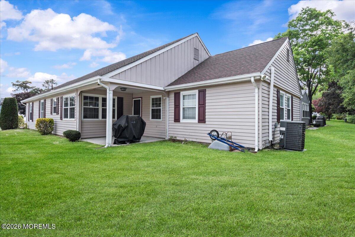 18 Banbury Avenue Manchester NJ 08759