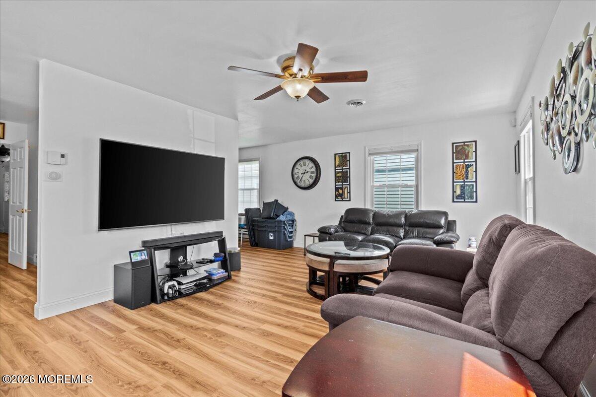 18 Banbury Avenue Manchester NJ 08759