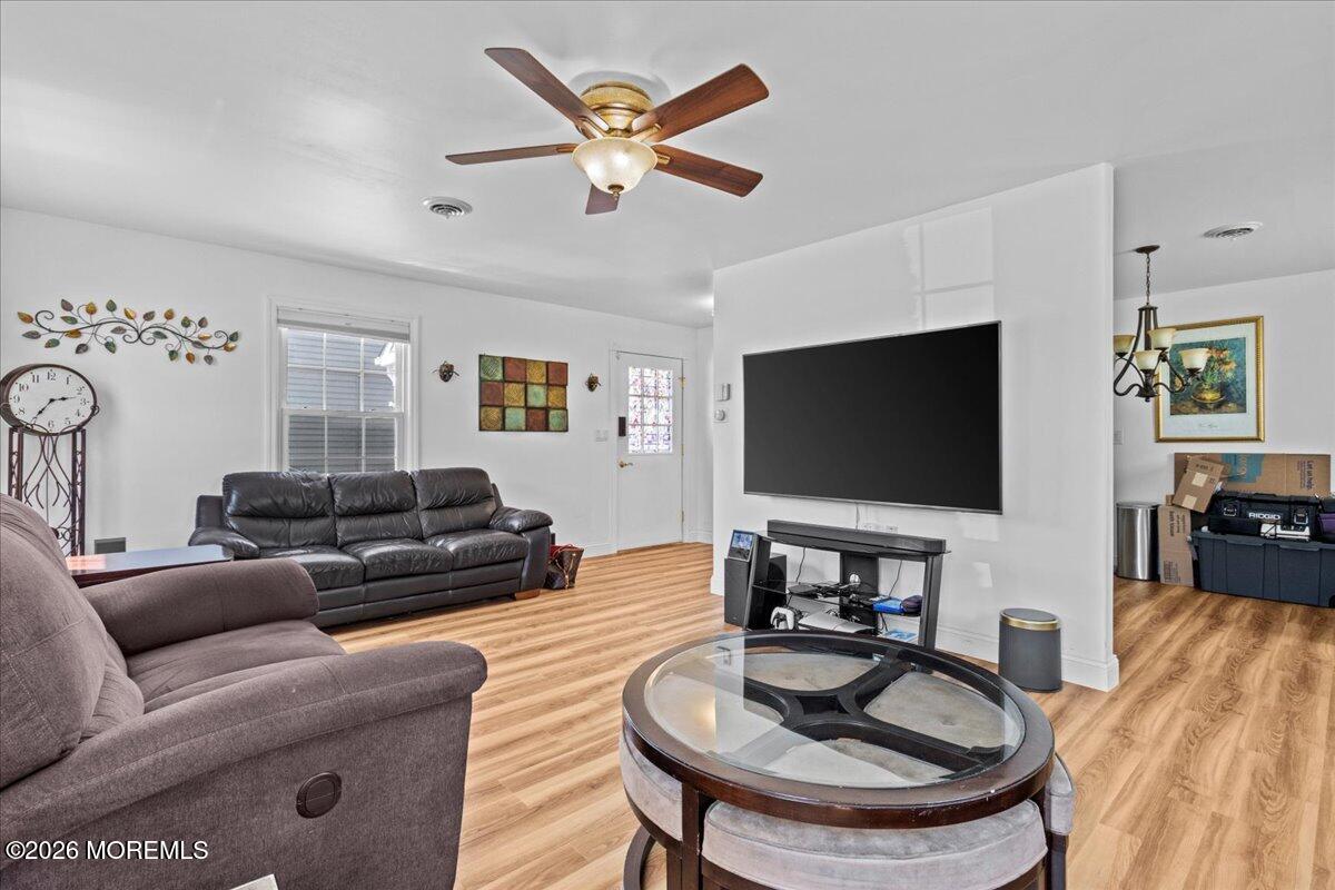 18 Banbury Avenue Manchester NJ 08759