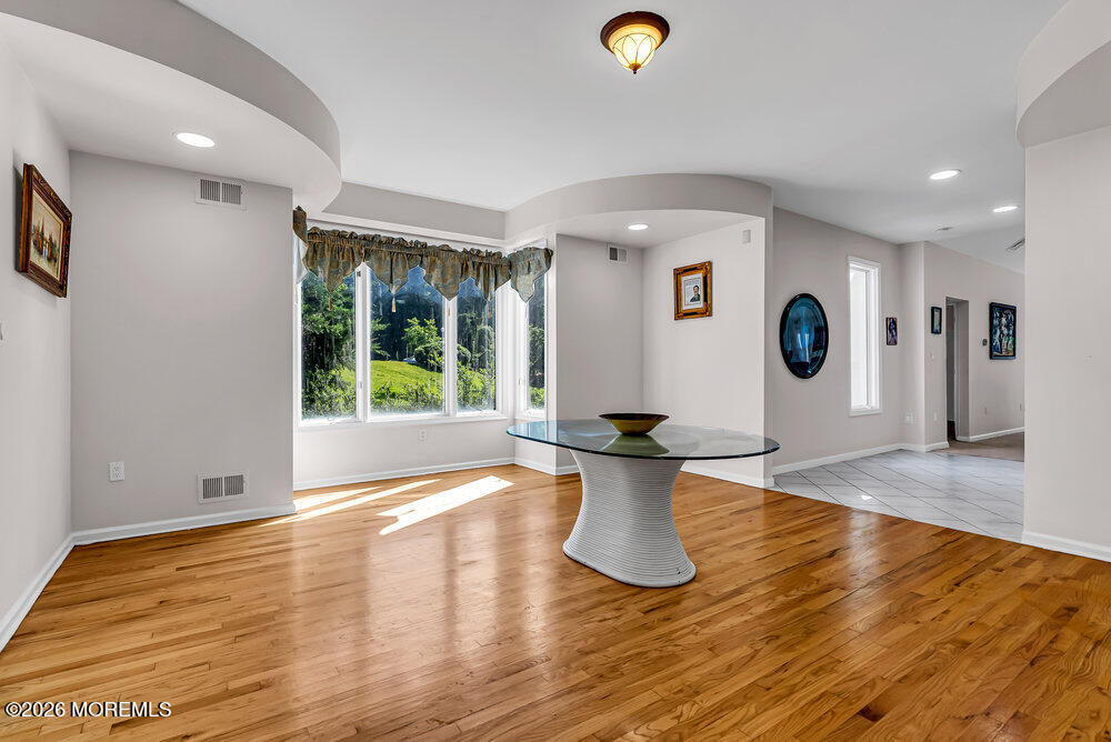 118 Mountainside View Morganville NJ 07751