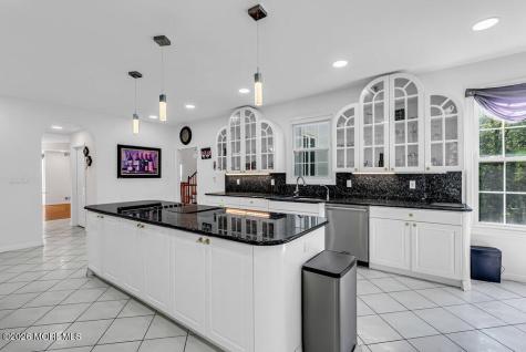 118 Mountainside View Morganville NJ 07751