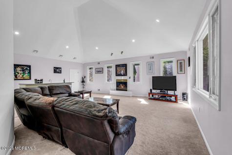 118 Mountainside View Morganville NJ 07751