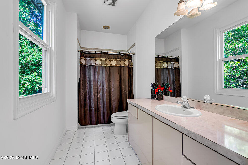118 Mountainside View Morganville NJ 07751