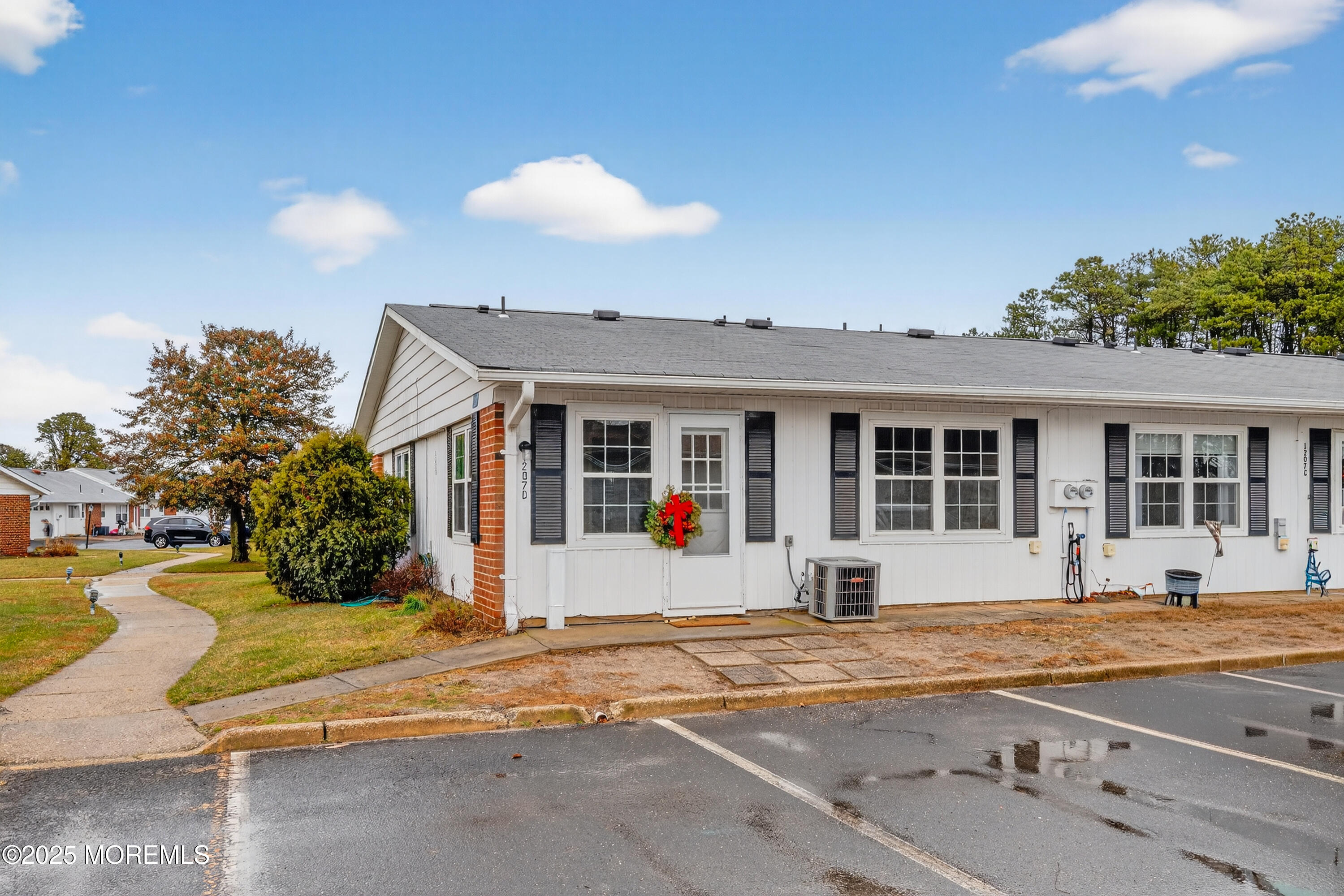 1207D Shetland Drive Lakewood NJ 08701