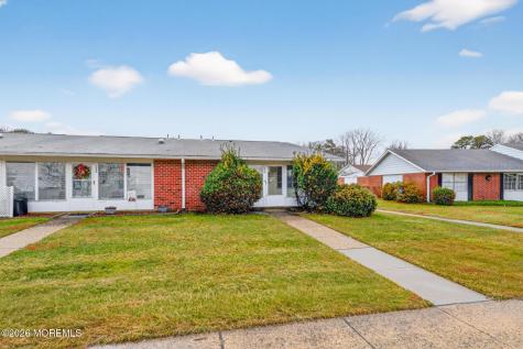 1207D Shetland Drive Lakewood NJ 08701
