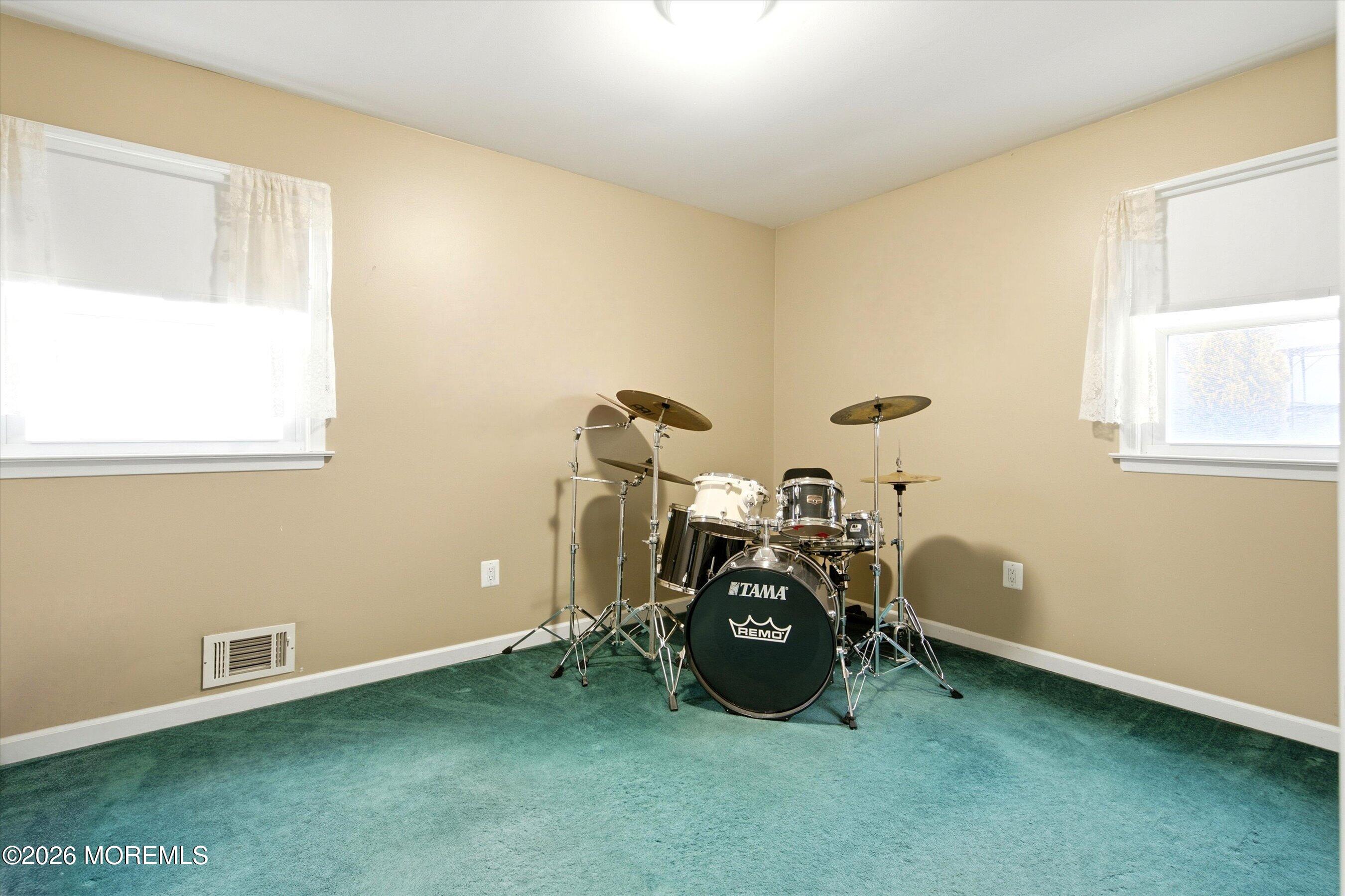 428 Tiller Avenue Beachwood NJ 08722
