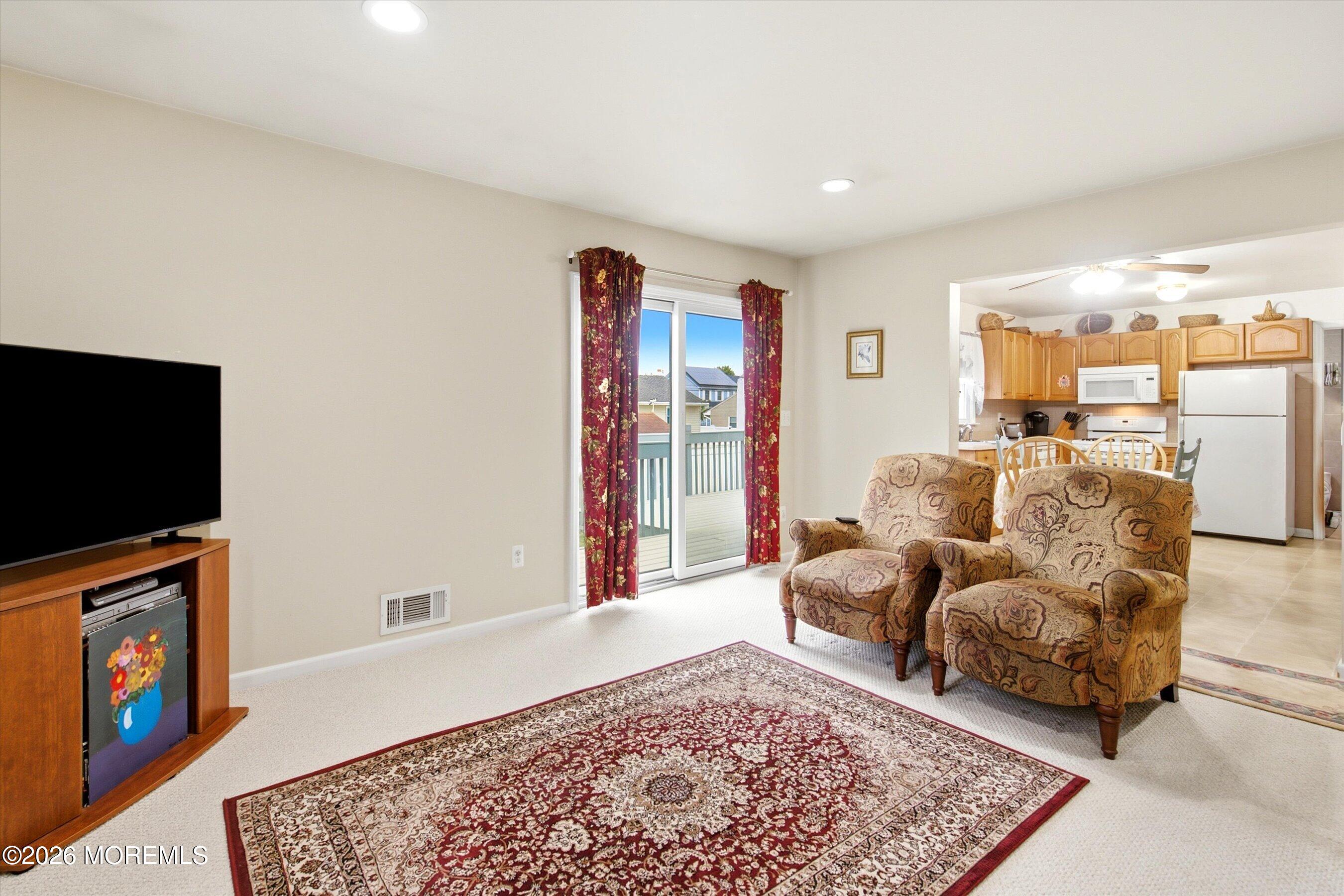 428 Tiller Avenue Beachwood NJ 08722