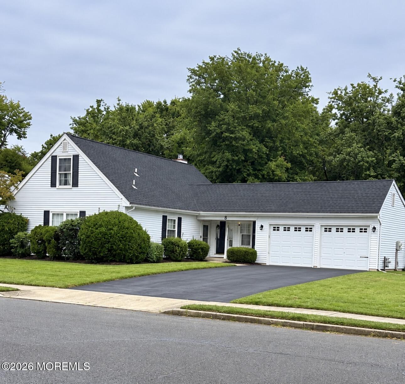 8 Appletree Road Howell NJ 07731
