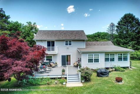 150 Easy Street Howell NJ 07731