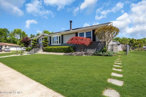 3 Brookview Lane Manalapan NJ 07726