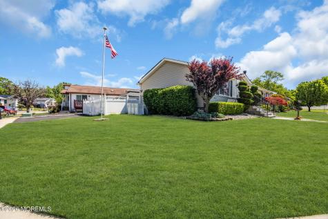 3 Brookview Lane Manalapan NJ 07726