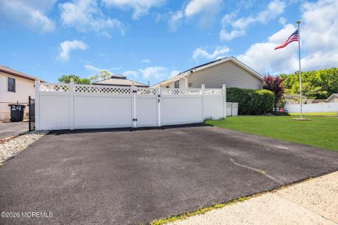 3 Brookview Lane Manalapan NJ 07726