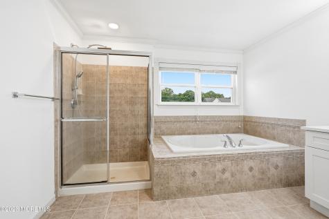 10 Etty Court Manchester NJ 08759