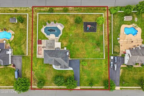 10 Etty Court Manchester NJ 08759