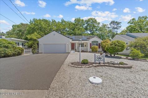 123 Mermaid Drive Manahawkin NJ 08050