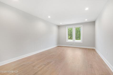 8 Haystack Court Howell NJ 07731