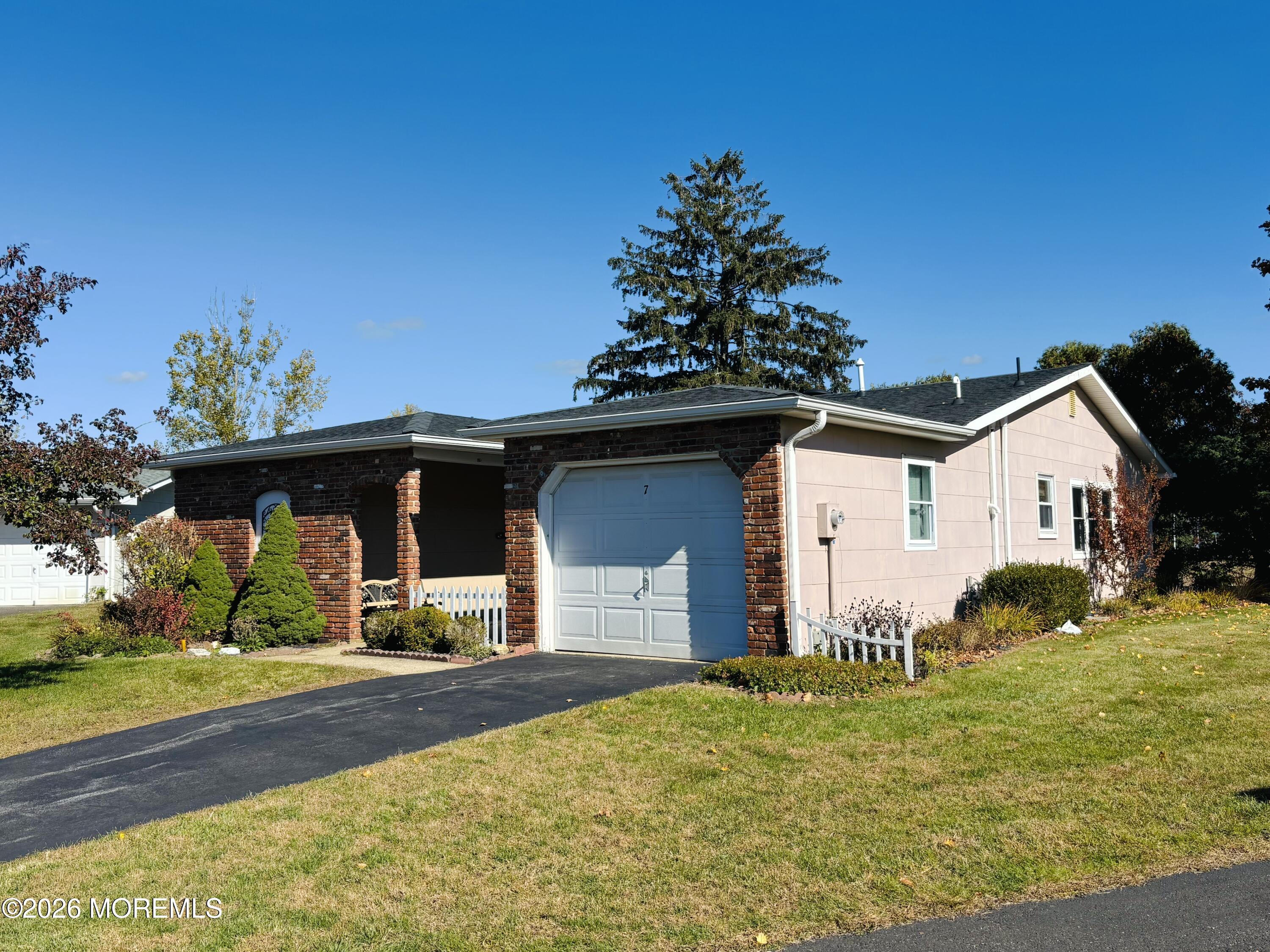 7 Thomas Court Brick NJ 08724