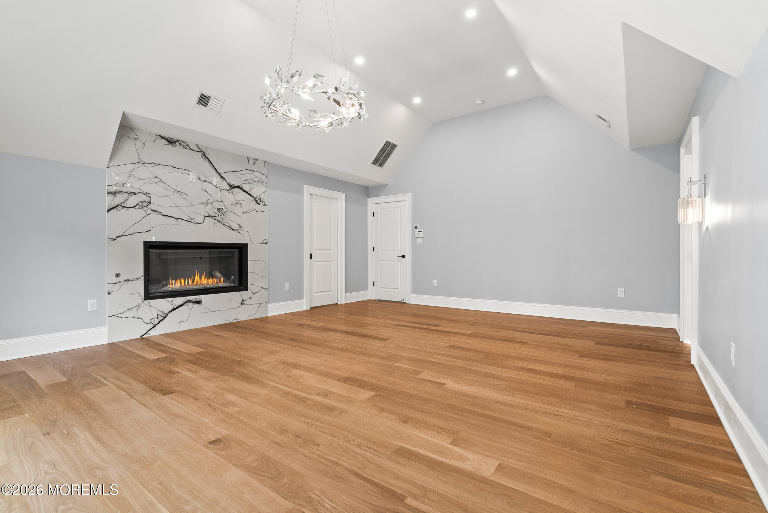 8 Buchhop Lane Red Bank NJ 07701