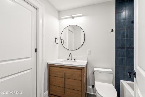 8 Buchhop Lane Red Bank NJ 07701