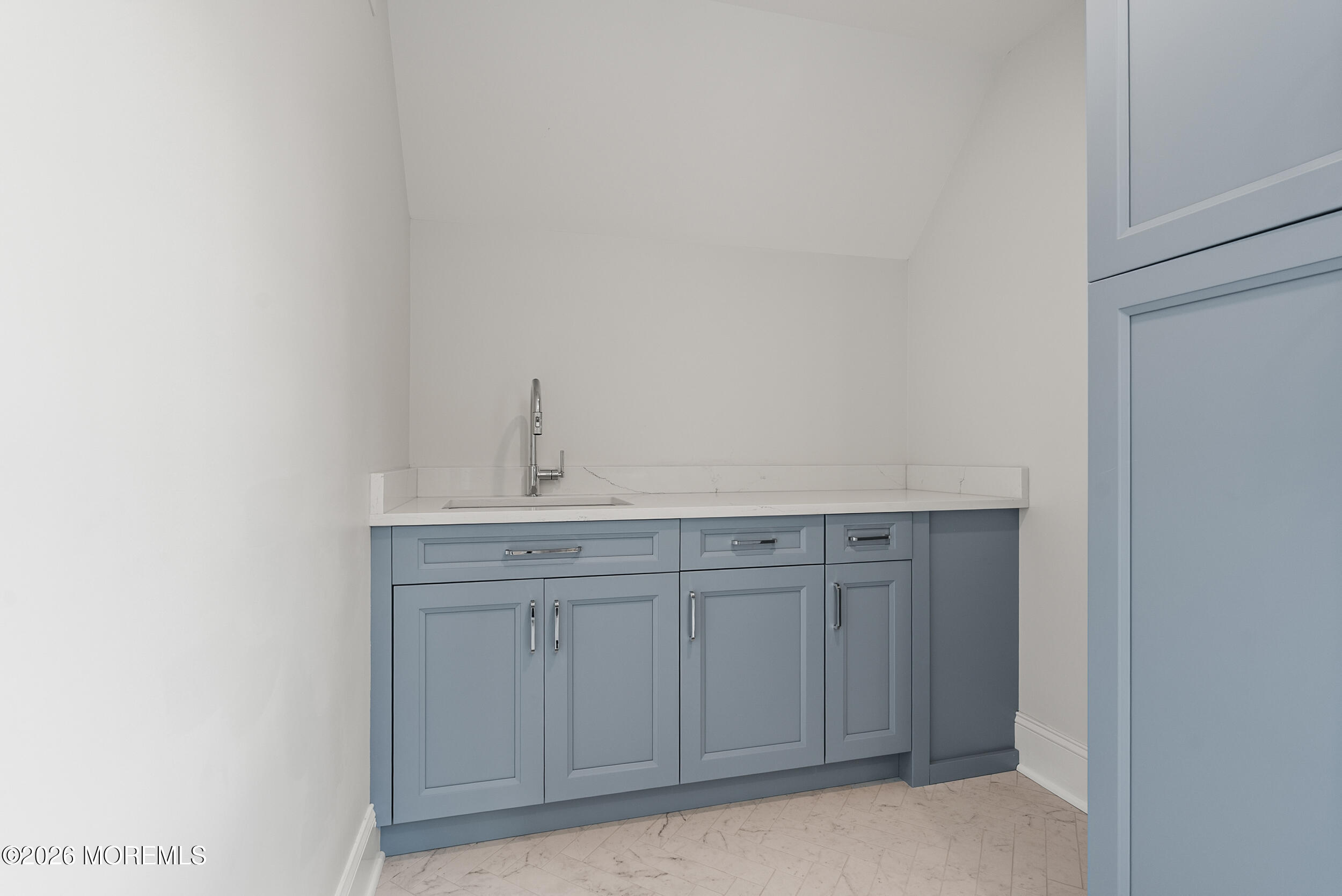 8 Buchhop Lane Red Bank NJ 07701