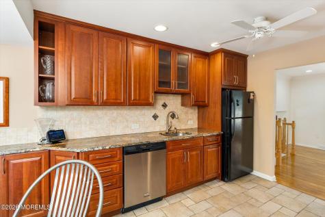 88 Stratford Drive Manalapan NJ 07726