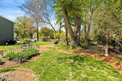 88 Stratford Drive Manalapan NJ 07726