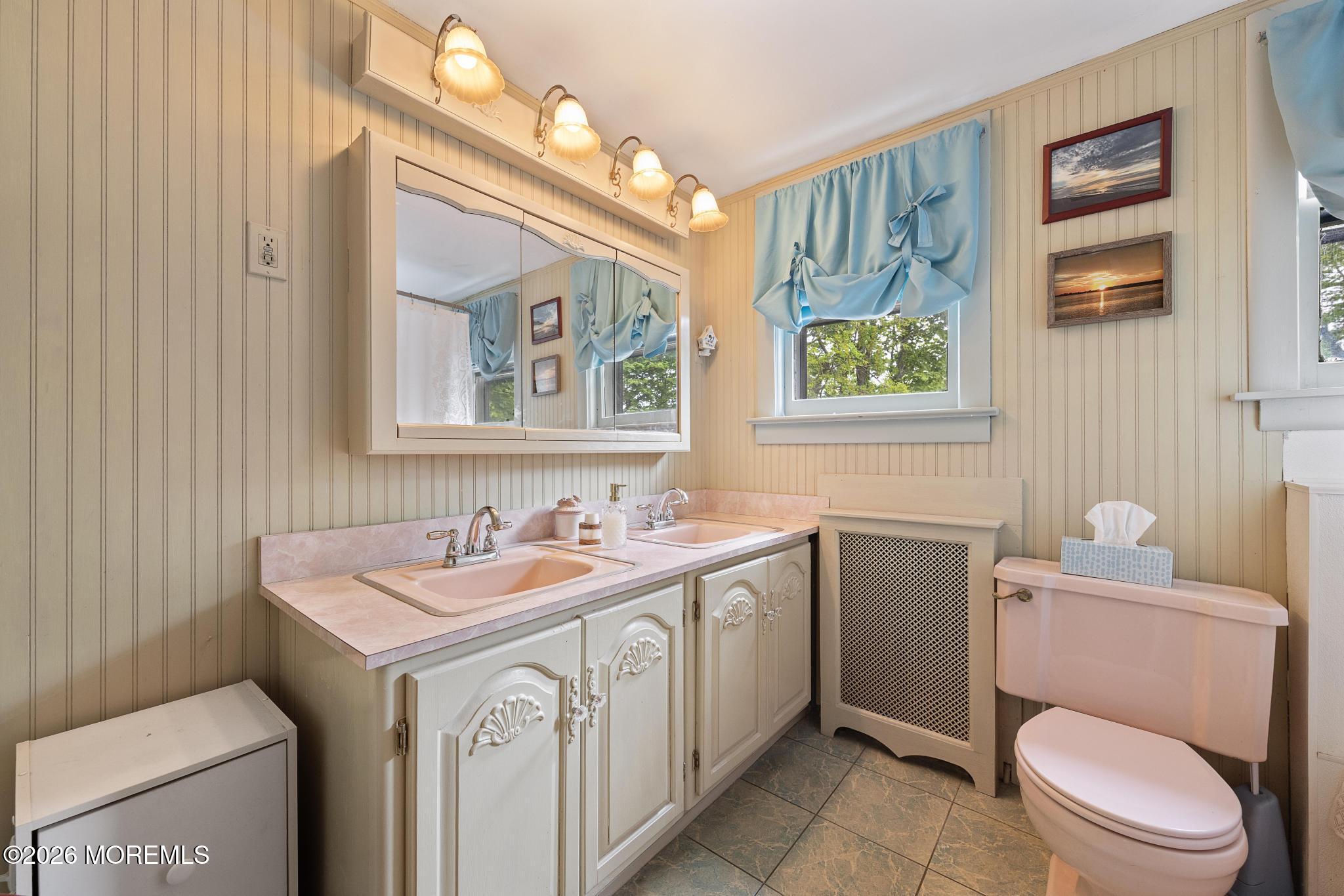 108 Clay Street Tuckerton NJ 08087