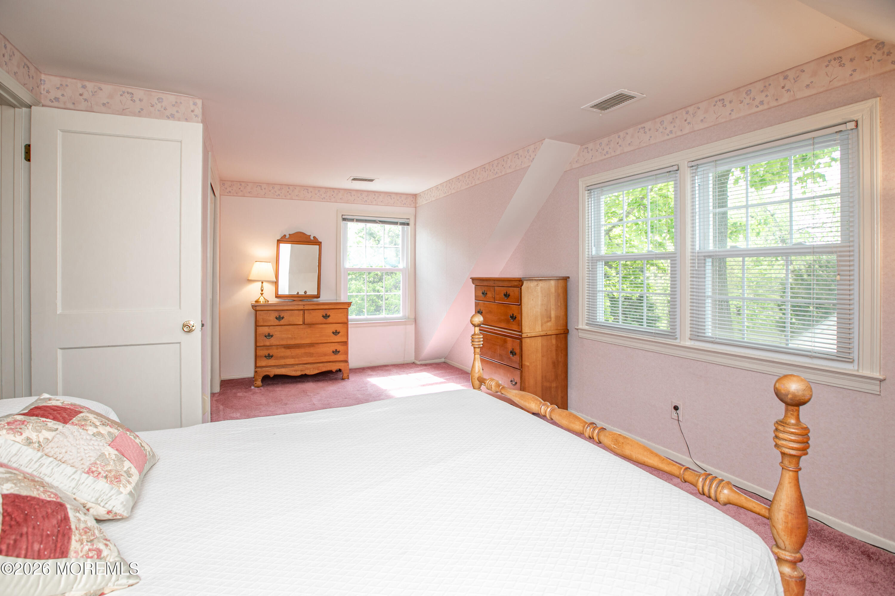 75 Lakeview Drive Allentown NJ 08501