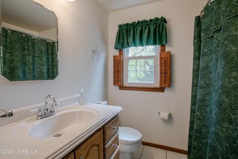 75 Lakeview Drive Allentown NJ 08501