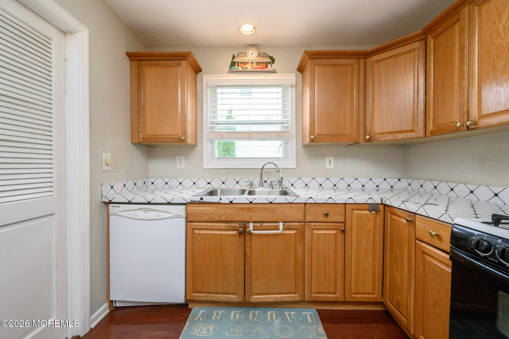 87 Chesterfield Lane Toms River NJ 08757