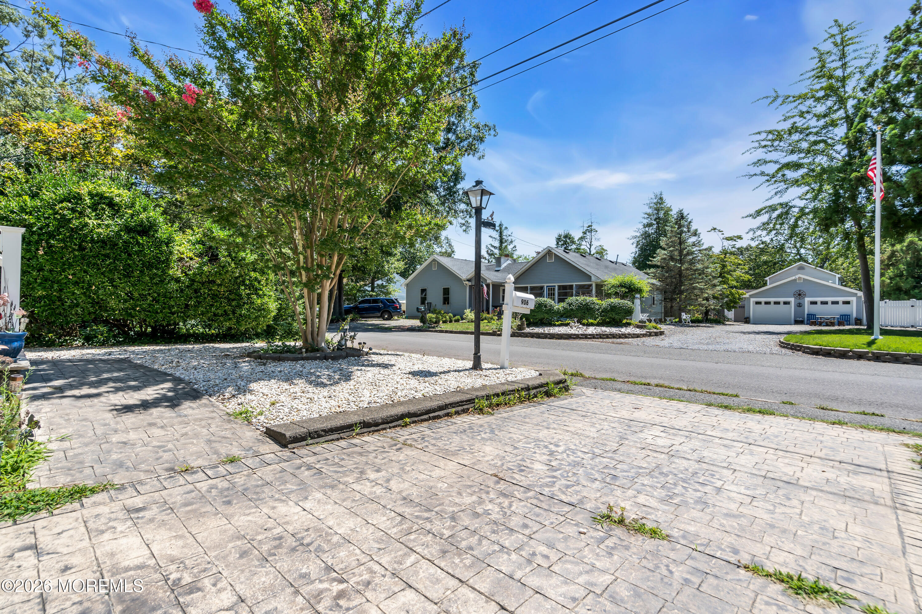906 Lincoln Avenue Pine Beach NJ 08741