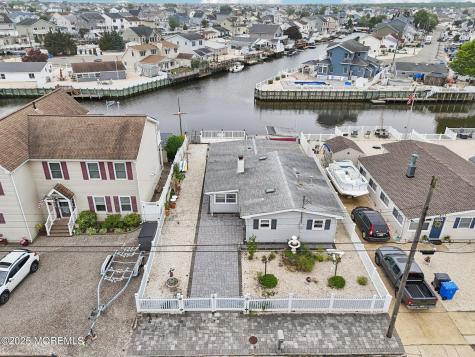 927 Beach Haven West Boulevard Manahawkin NJ 08050