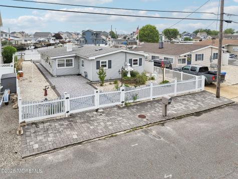 927 Beach Haven West Boulevard Manahawkin NJ 08050