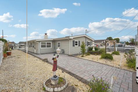 927 Beach Haven West Boulevard Manahawkin NJ 08050