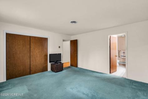 18 Lenape Drive Whiting NJ 08759