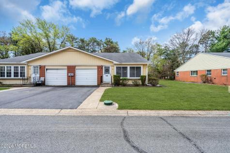 18 Lenape Drive Whiting NJ 08759