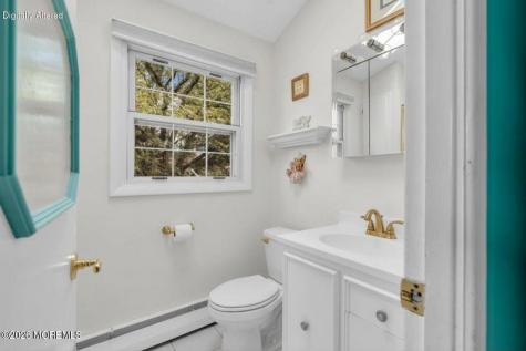 8 Avalon Lane Aberdeen NJ 07747