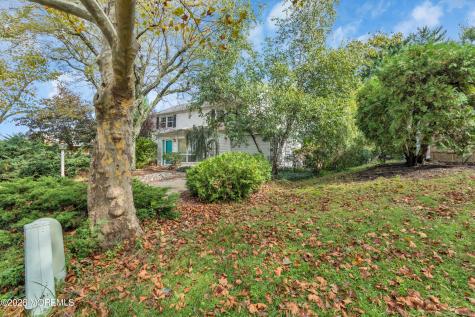 8 Avalon Lane Aberdeen NJ 07747