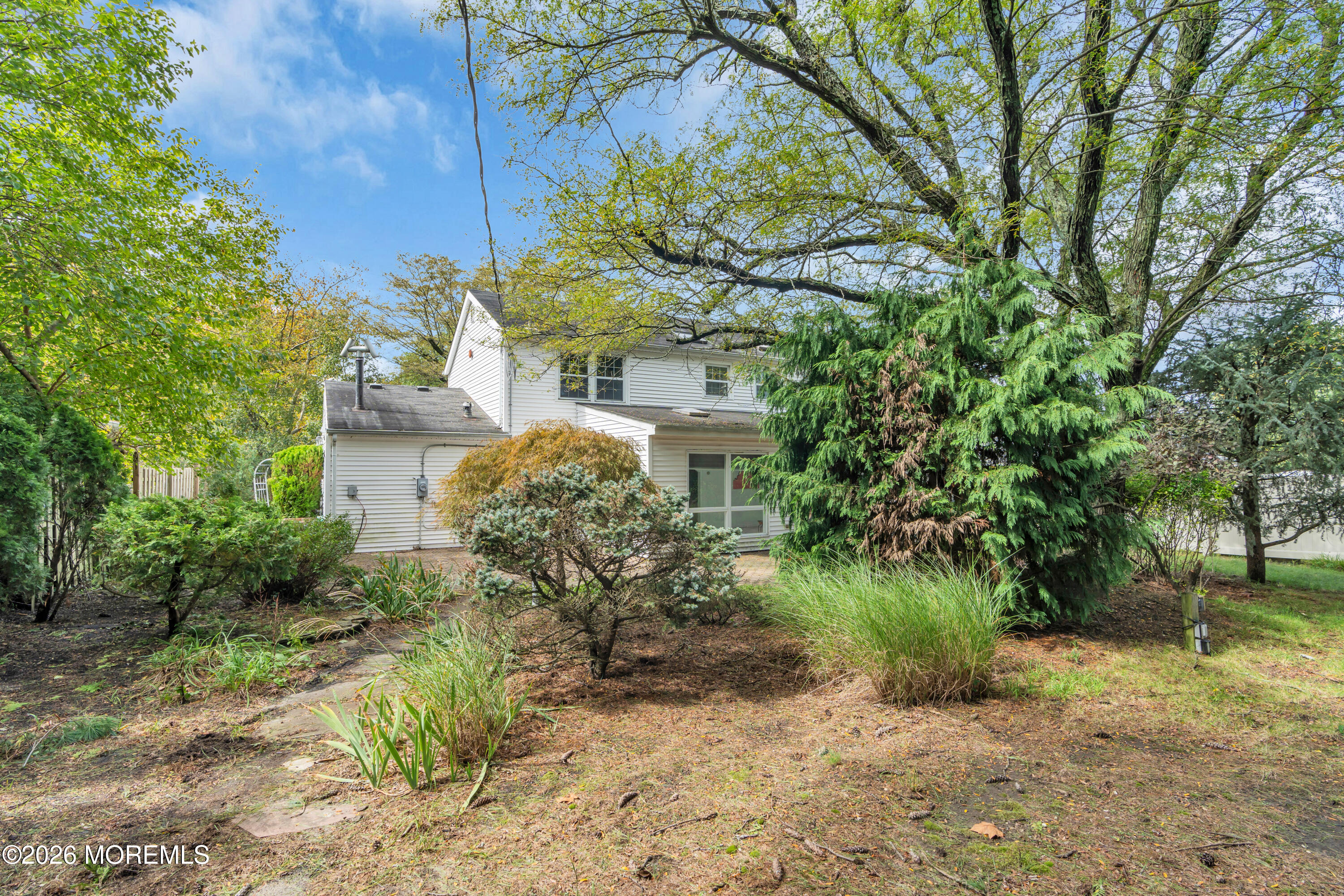 8 Avalon Lane Aberdeen NJ 07747