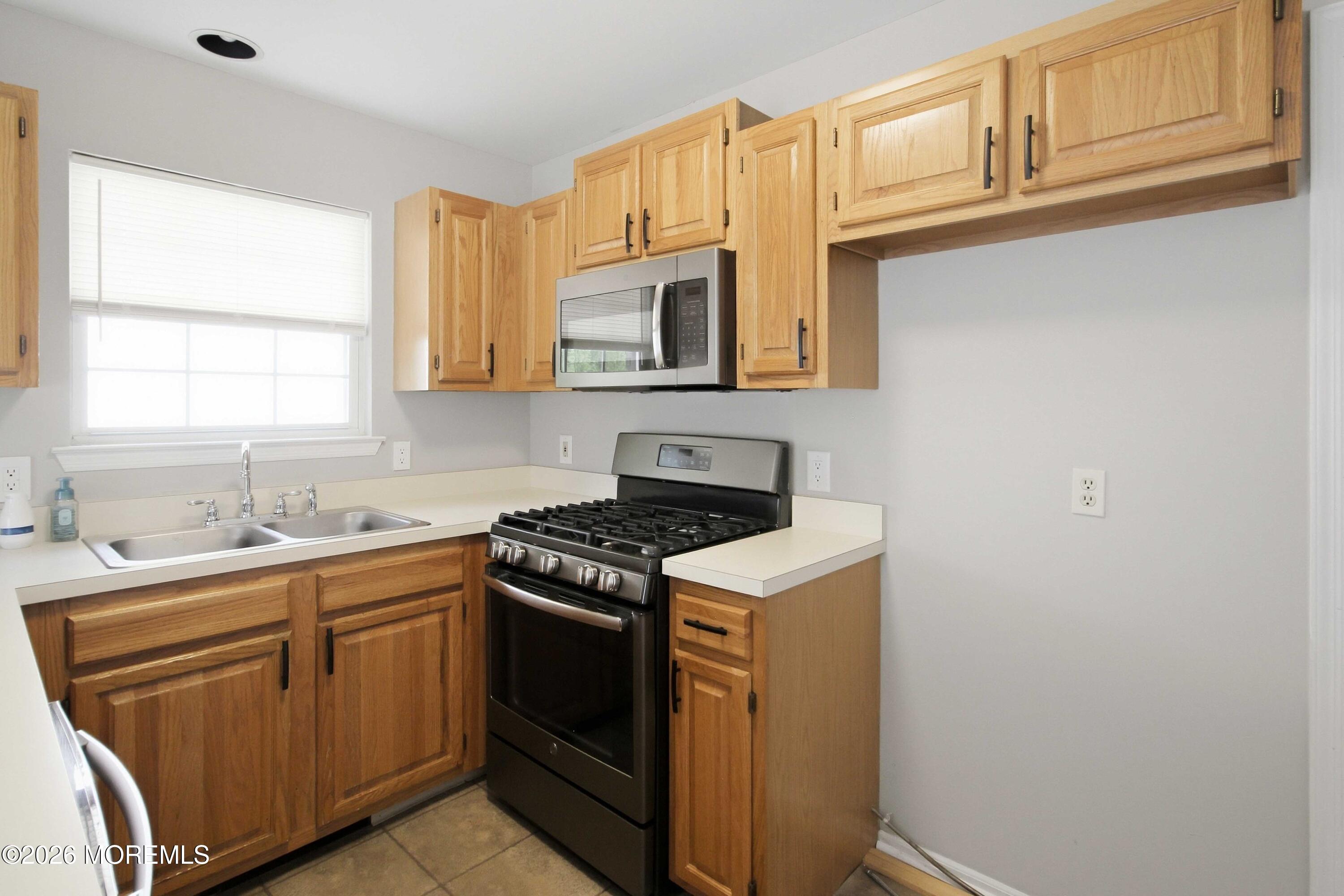 110 Morning Glory Lane Whiting NJ 08759