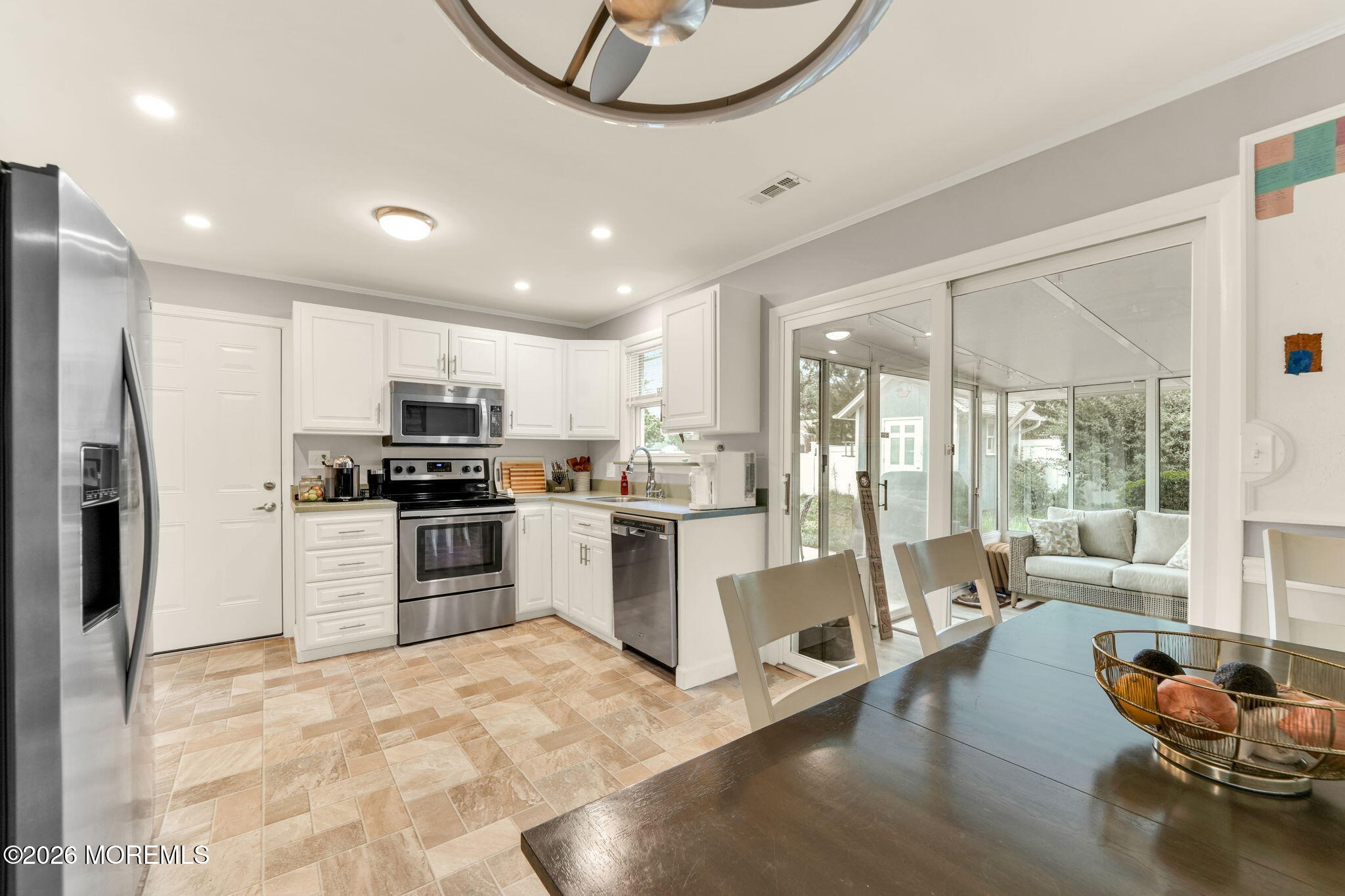 417 Leeward Avenue Beachwood NJ 08722